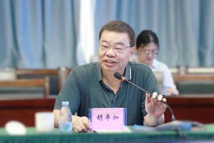 fbdda4d4-b286-40b1-9b74-5de0c62aa071