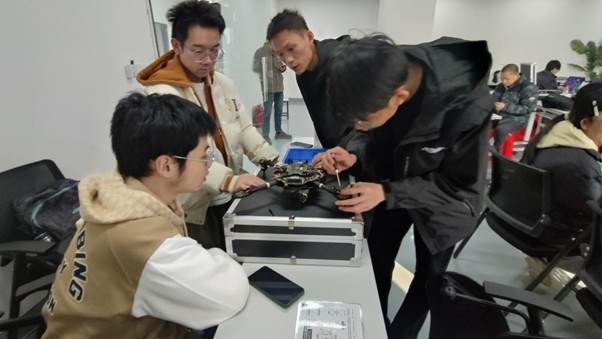 4、《无人机技术》课程上课场景