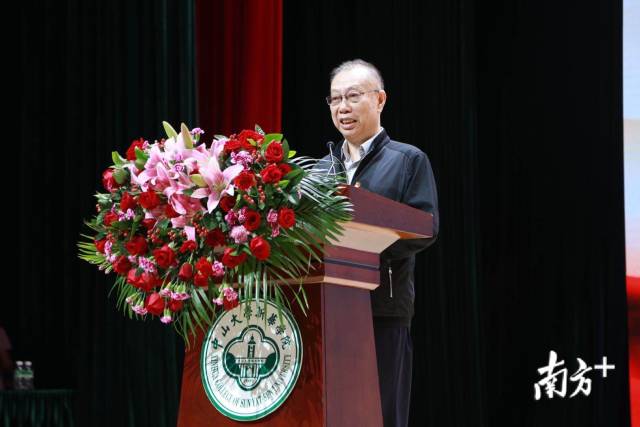 这节党课讲器官移植，“生命接力先锋队”走进中大新华